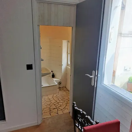 Apartament Sejour Dans La Cite Fortifiee *